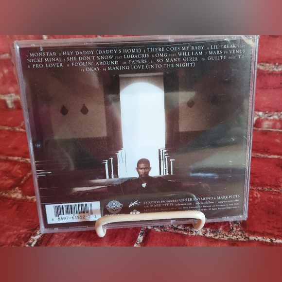 𝑼𝒔𝒉𝒆𝒓 𝑪𝑫 𝑪𝒐𝒍𝒍𝒆𝒄𝒕𝒊𝒐𝒏 - Picture 8 of 16